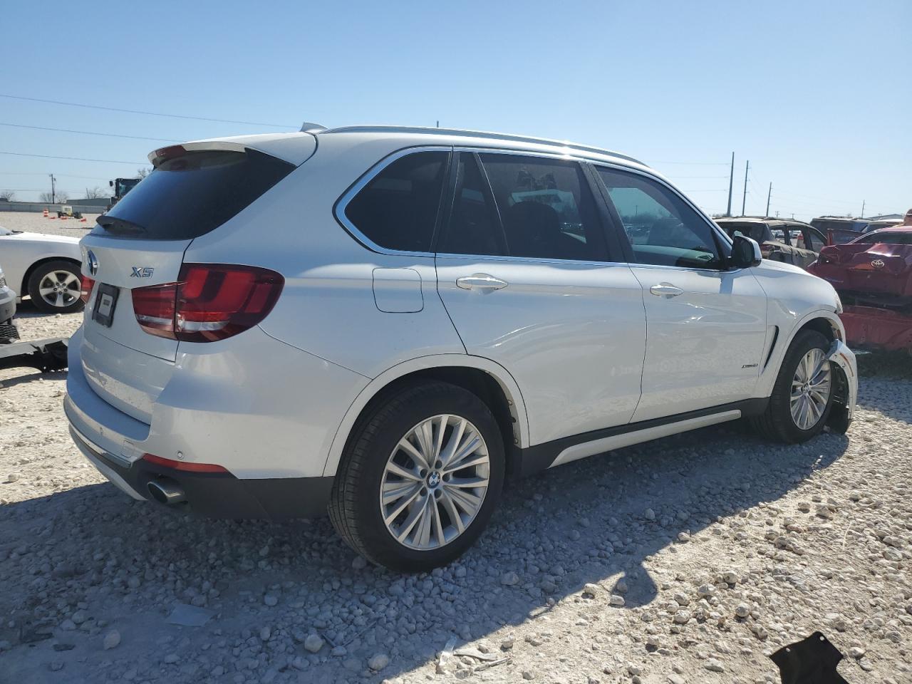 2016 BMW X5 XDRIVE3 - Фото 3