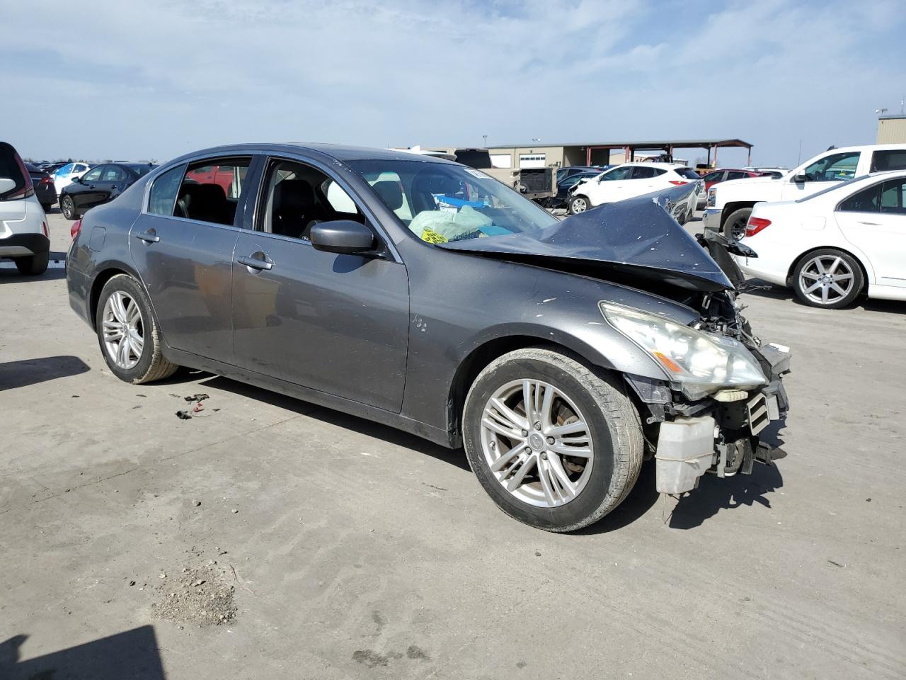 2012 INFINITI G37 - Image 4