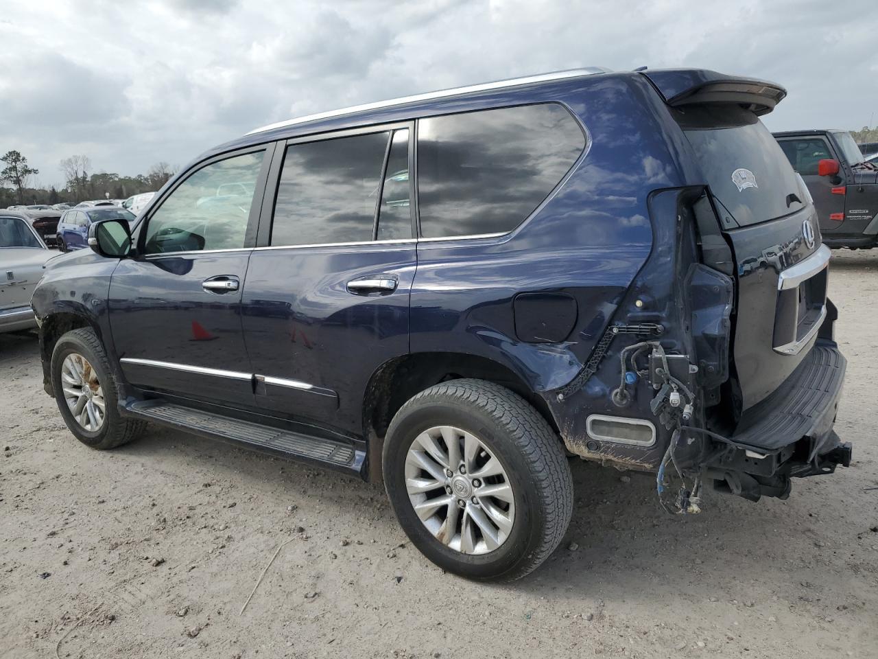 2017 LEXUS GX 460 - Image 2