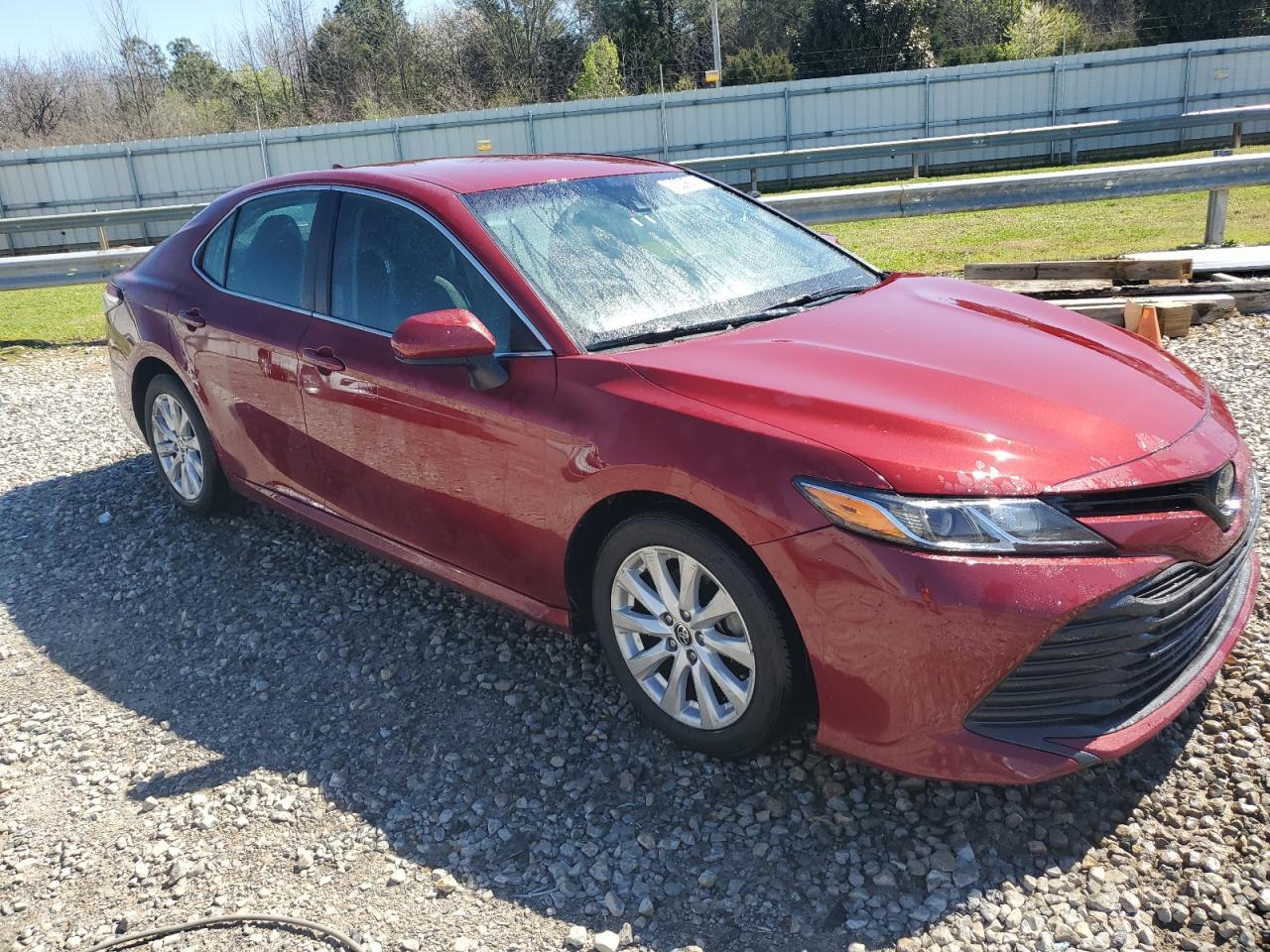 2020 TOYOTA CAMRY LE - Фото 4