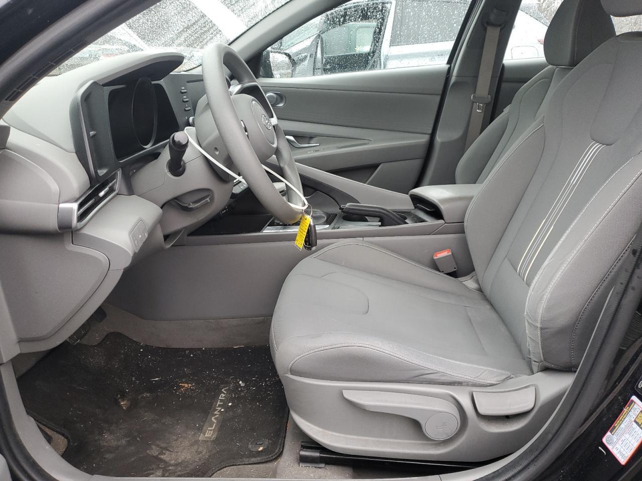 2023 HYUNDAI ELANTRA SE - Image 7