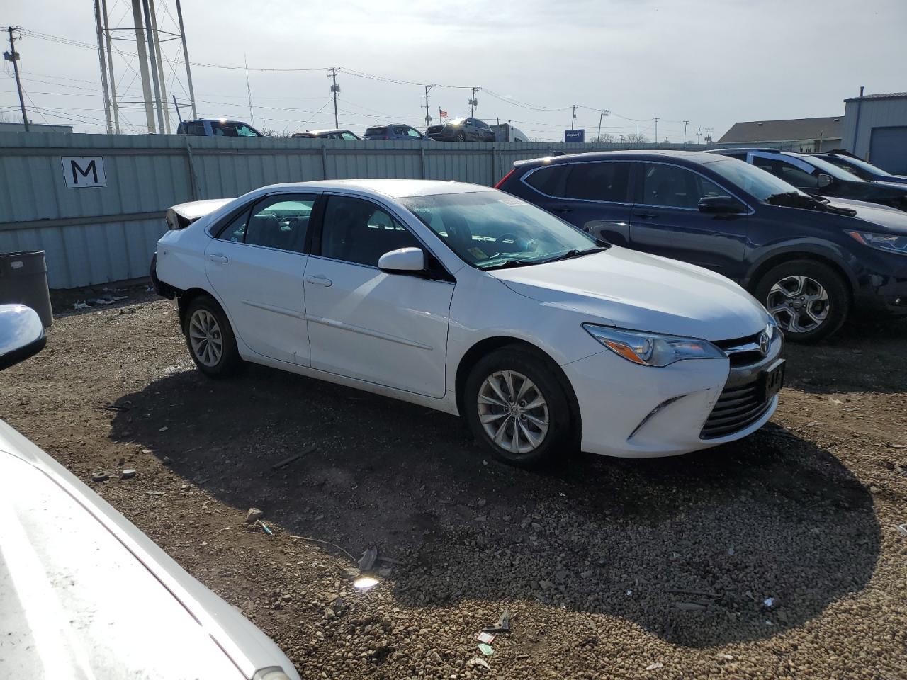 2016 TOYOTA CAMRY LE - Фото 4