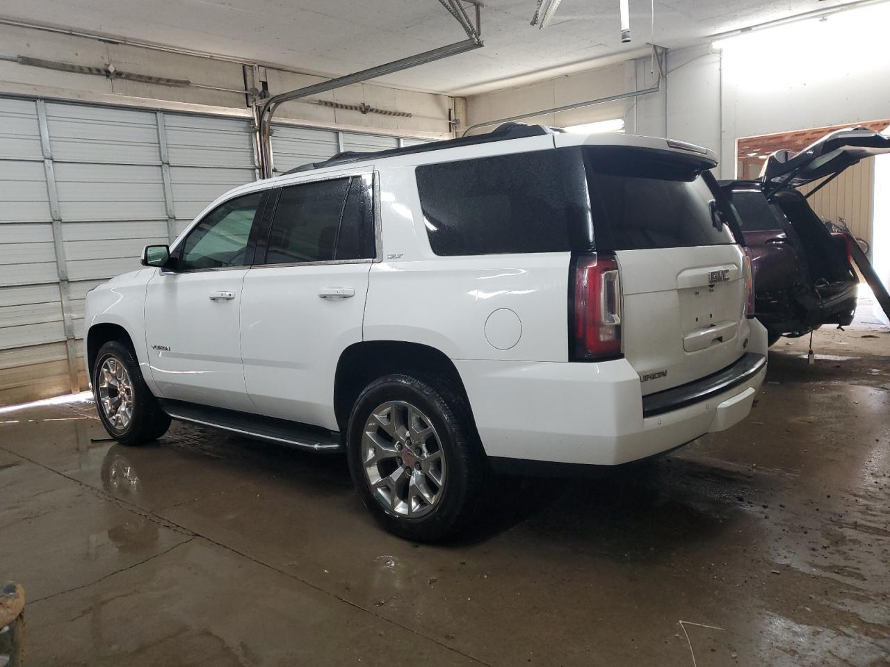2016 GMC YUKON SLT - Image 2