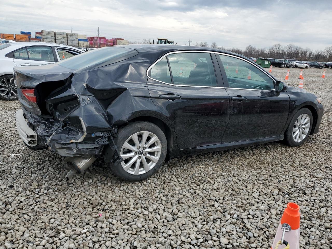 2018 TOYOTA CAMRY L - Image 3