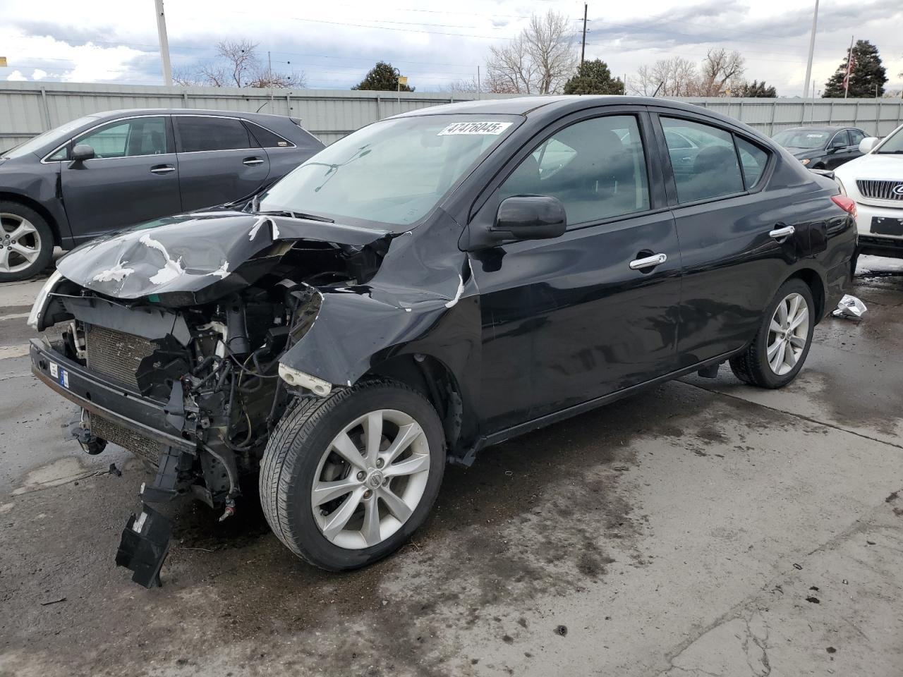 2014 NISSAN VERSA S