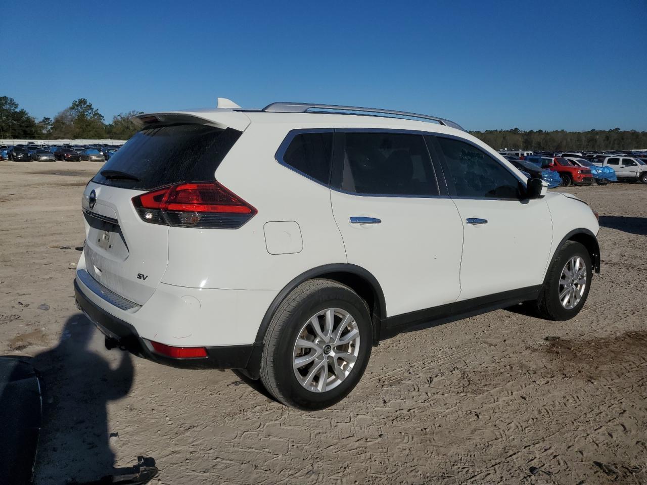 2017 NISSAN ROGUE S - Фото 3