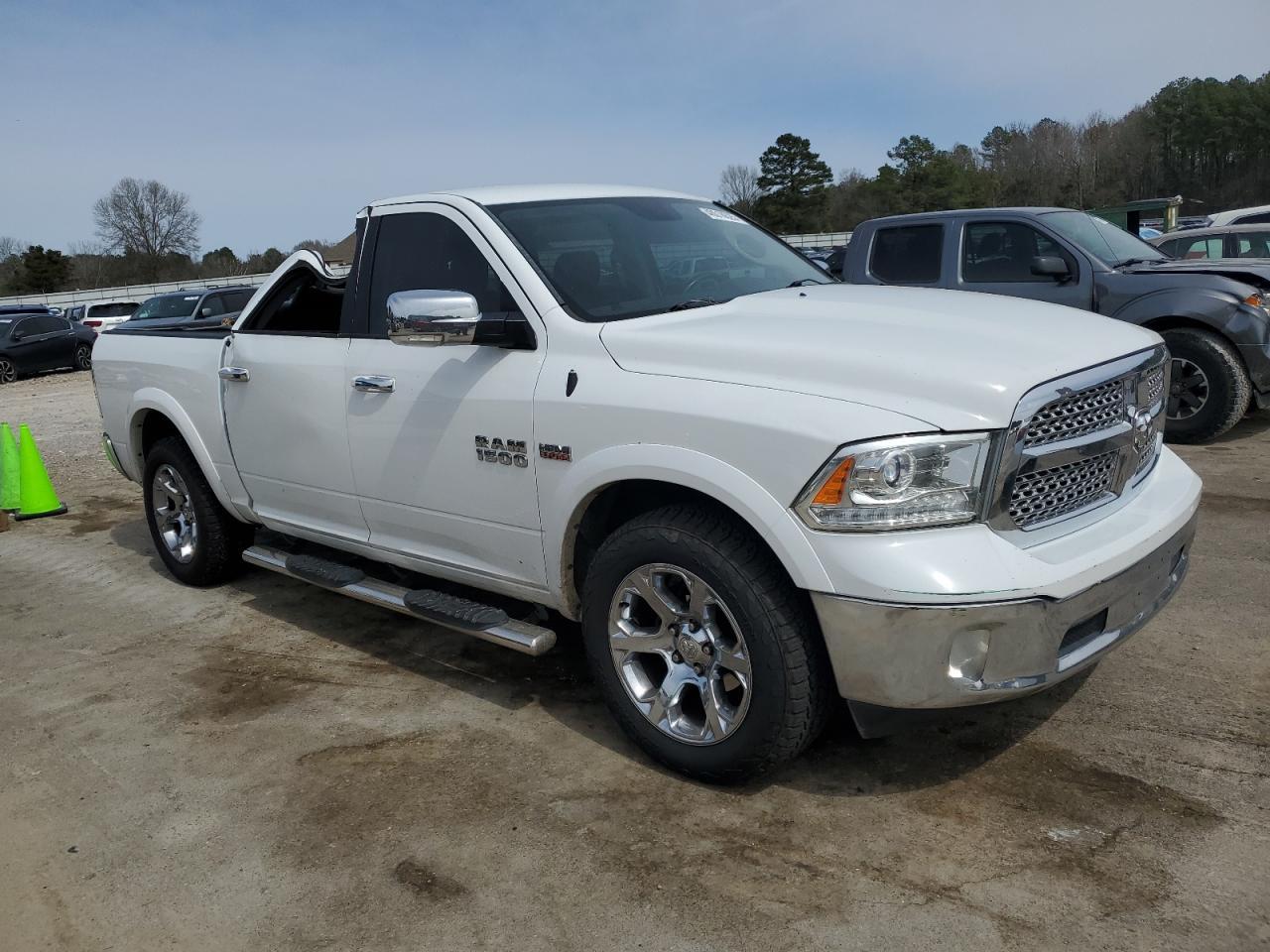 2017 RAM 1500 LARAM - Image 4