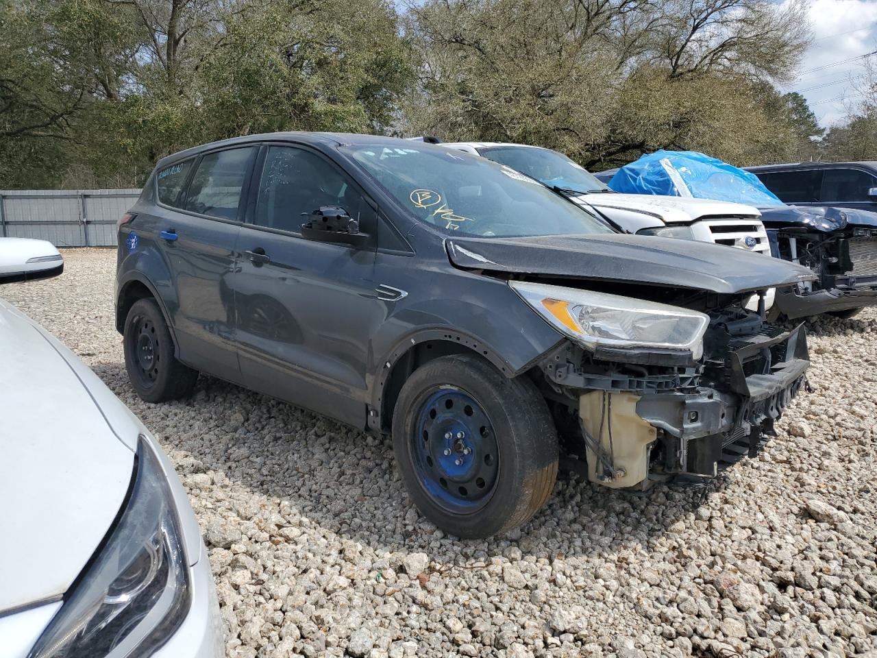 2017 FORD ESCAPE S - Image 4