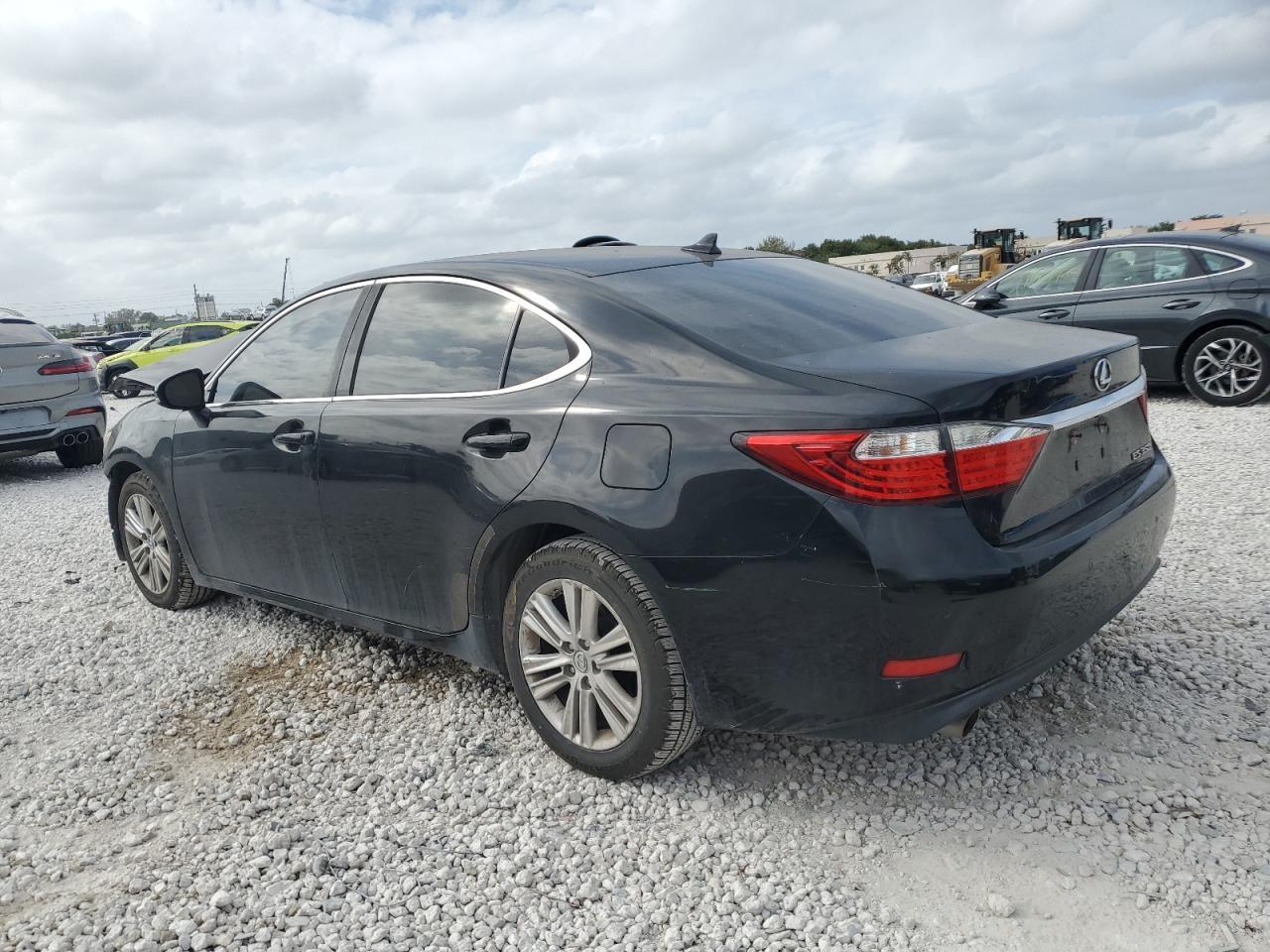 2014 LEXUS ES 350 - Image 2