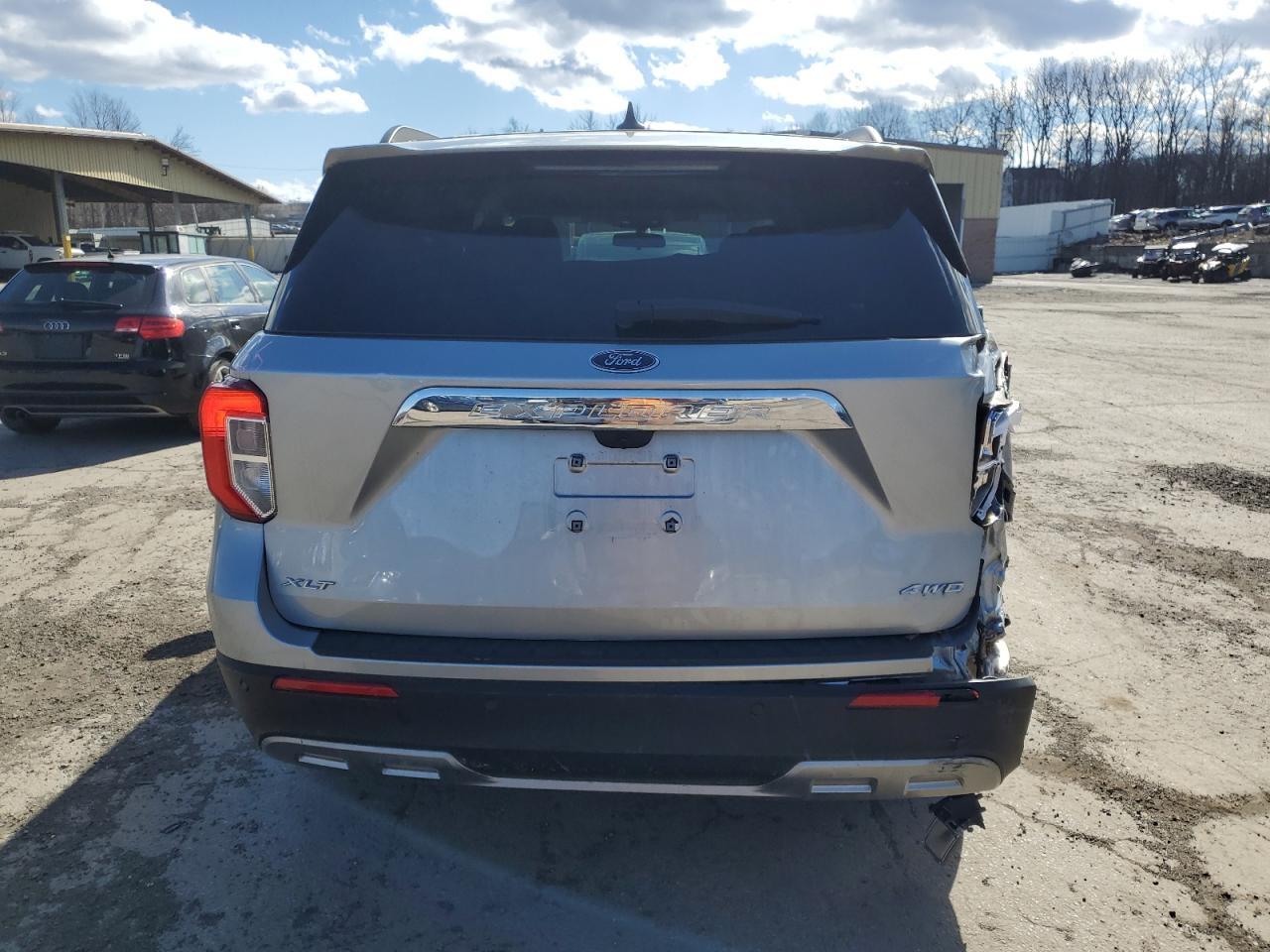 2022 FORD EXPLORER X - Фото 6