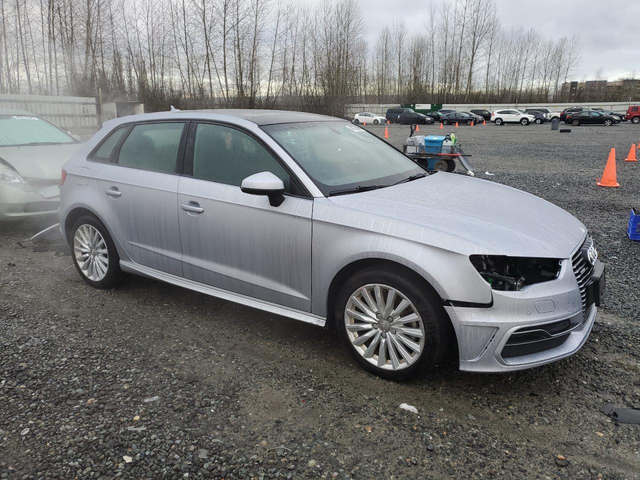 2016 AUDI A3 E-TRON - Image 4