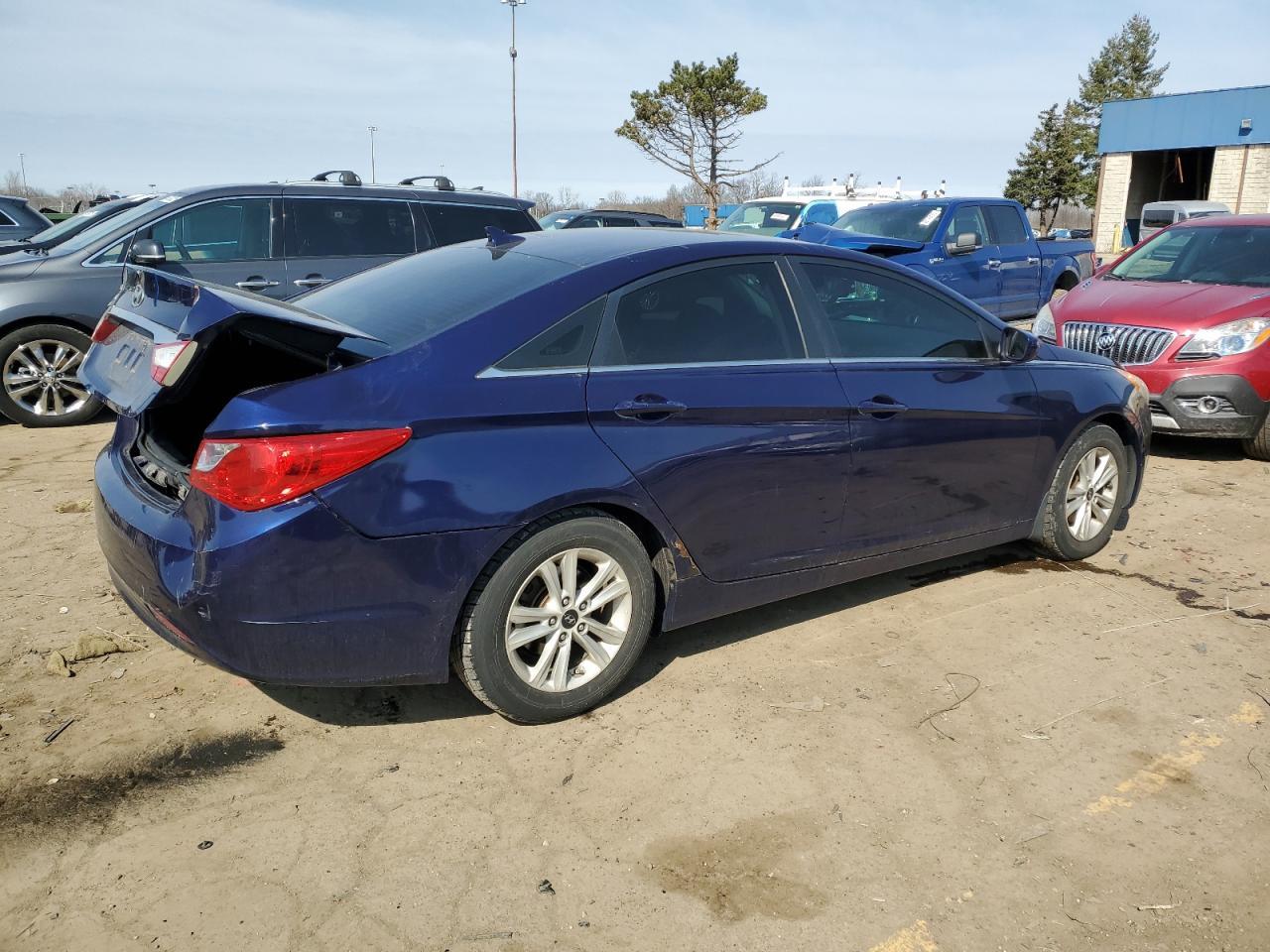 2011 HYUNDAI SONATA GLS - Image 3