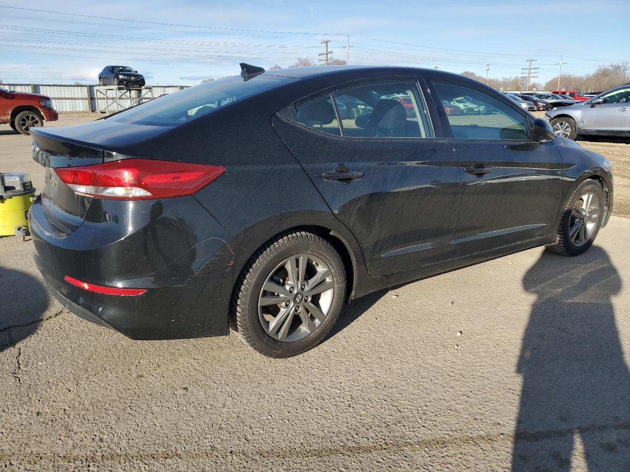 2018 HYUNDAI ELANTRA SE - Image 3