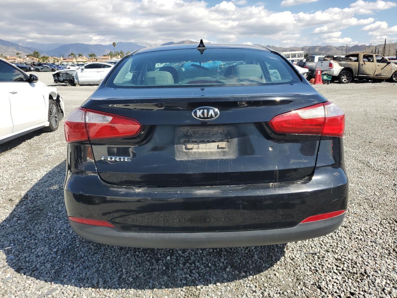 2015 KIA FORTE LX - Фото 6