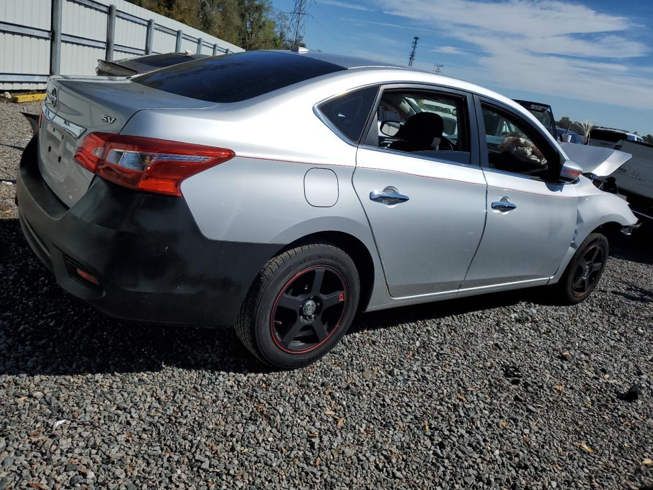 2017 NISSAN SENTRA S - Фото 3