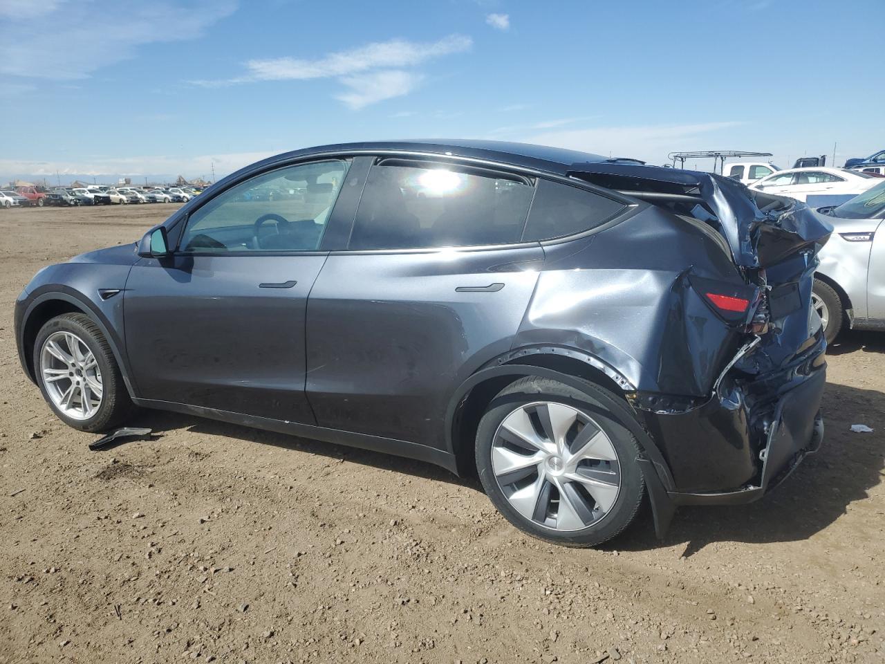 2024 TESLA MODEL Y - Image 2
