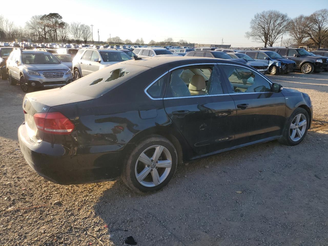 2014 VOLKSWAGEN PASSAT S - Фото 3