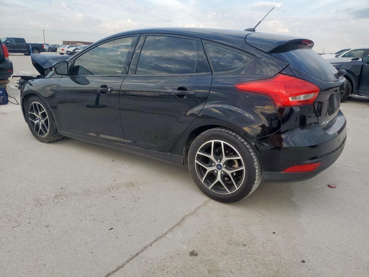 2017 FORD FOCUS SEL - Image 2