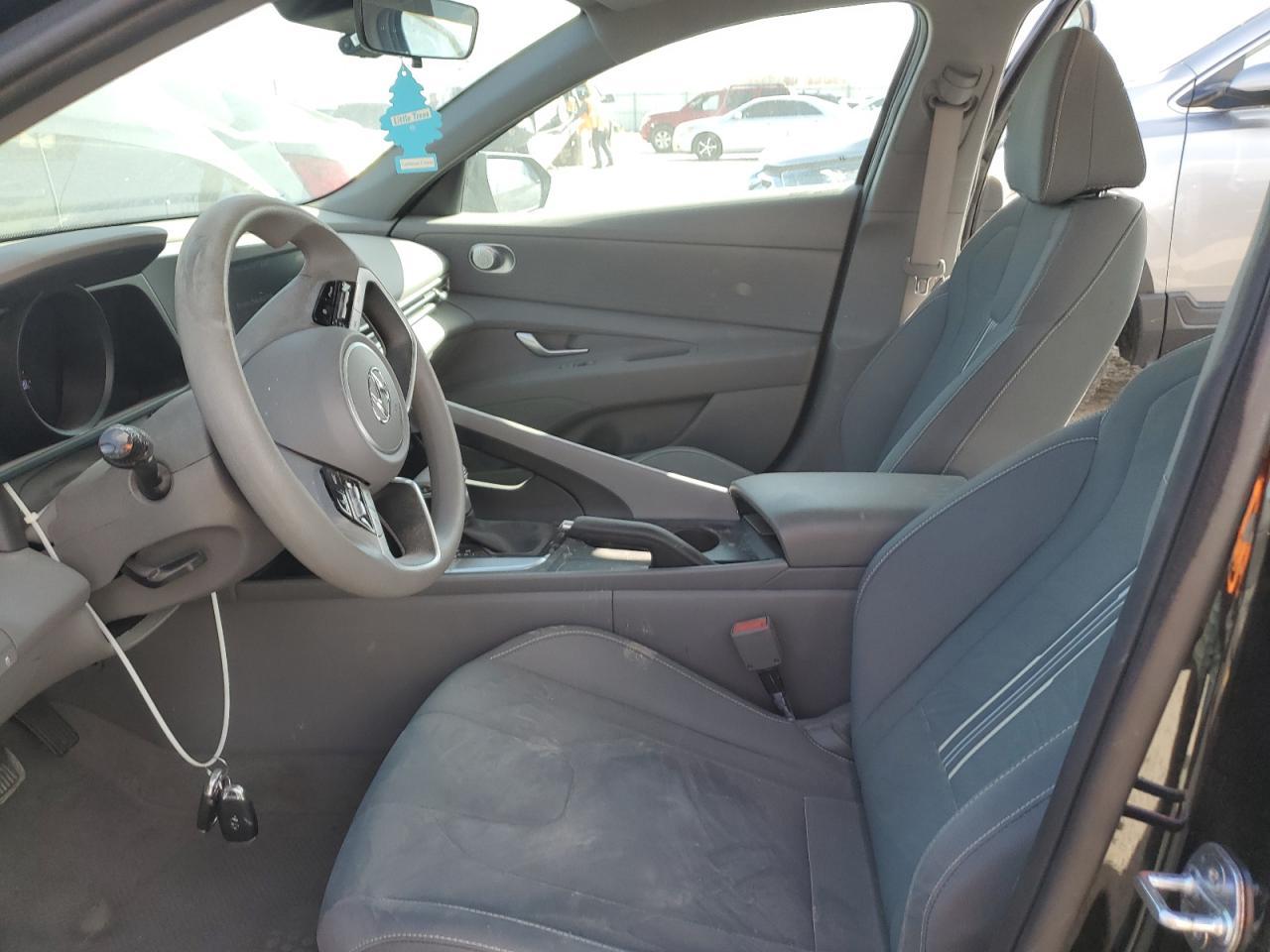 2022 HYUNDAI ELANTRA SE - Фото 7