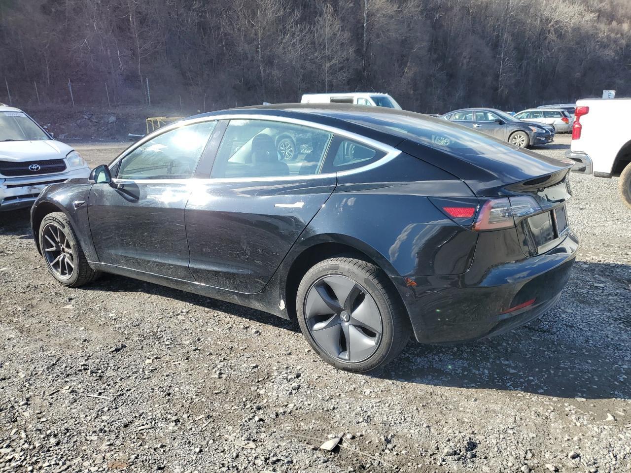 2019 TESLA MODEL 3 - Image 2