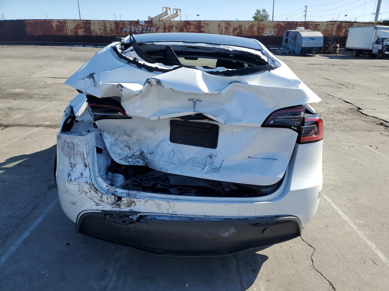 2023 TESLA MODEL Y - Фото 6