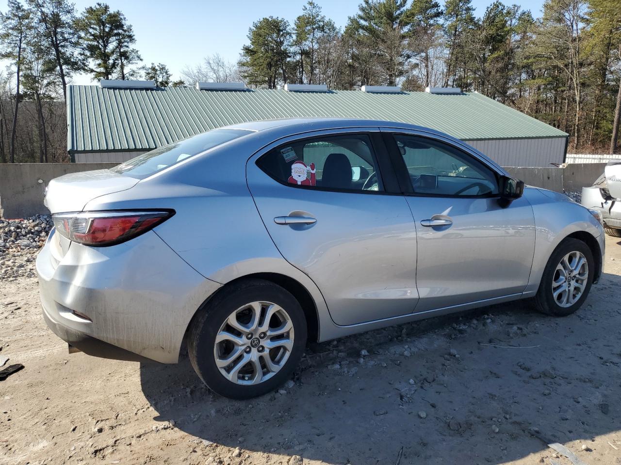 2017 TOYOTA YARIS IA - Image 3