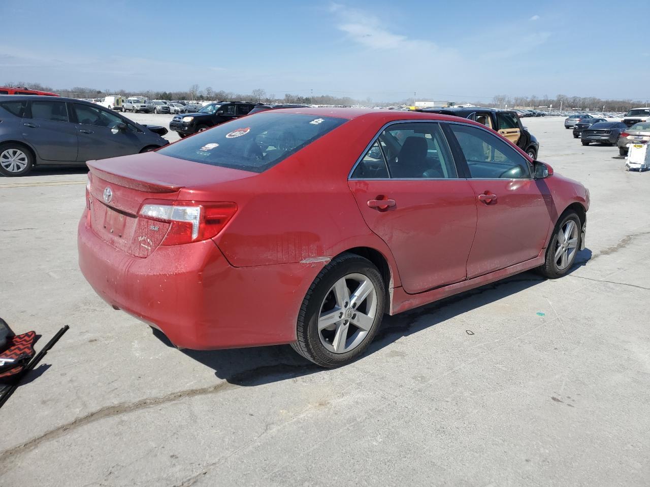 2014 TOYOTA CAMRY L - Image 3