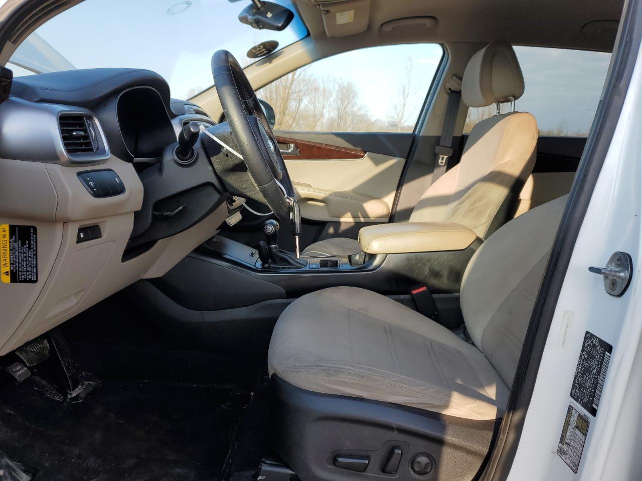2016 KIA SORENTO LX - Image 7