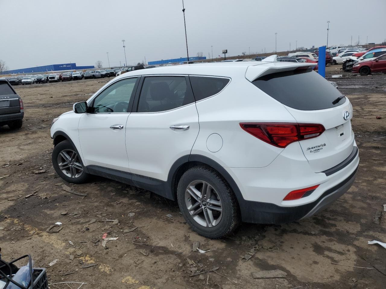 2017 HYUNDAI SANTA FE S - Image 2