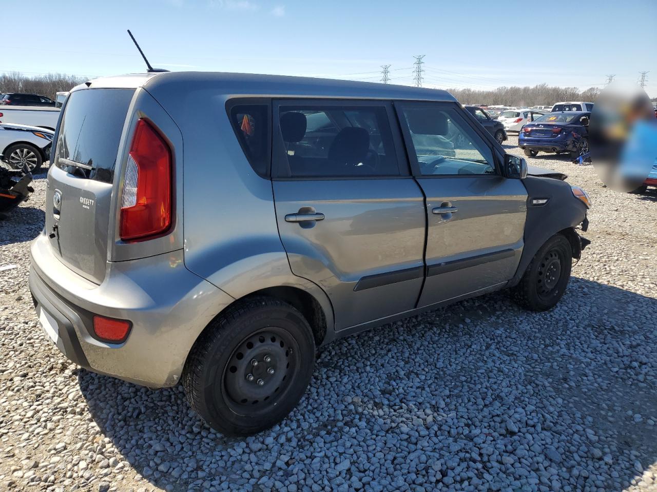 2013 KIA SOUL - Image 3