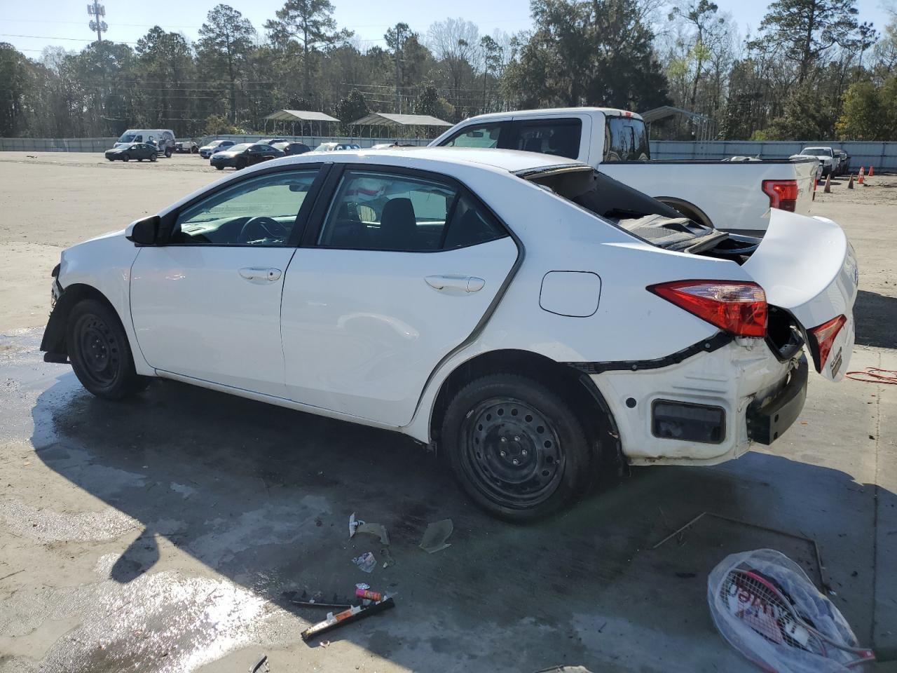 2018 TOYOTA COROLLA L - Image 2