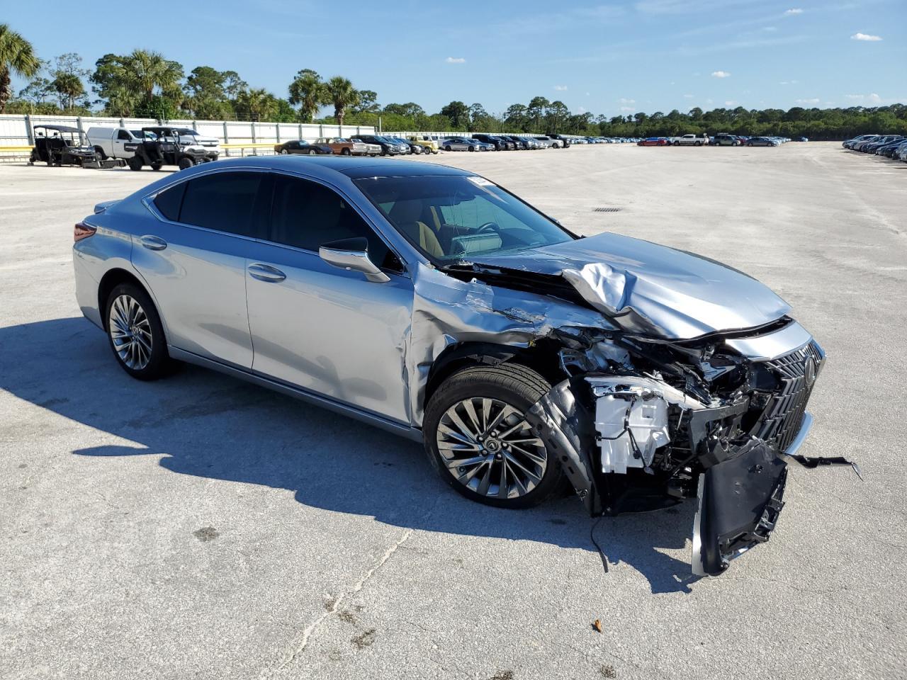 2024 LEXUS ES 350 BAS - Image 4