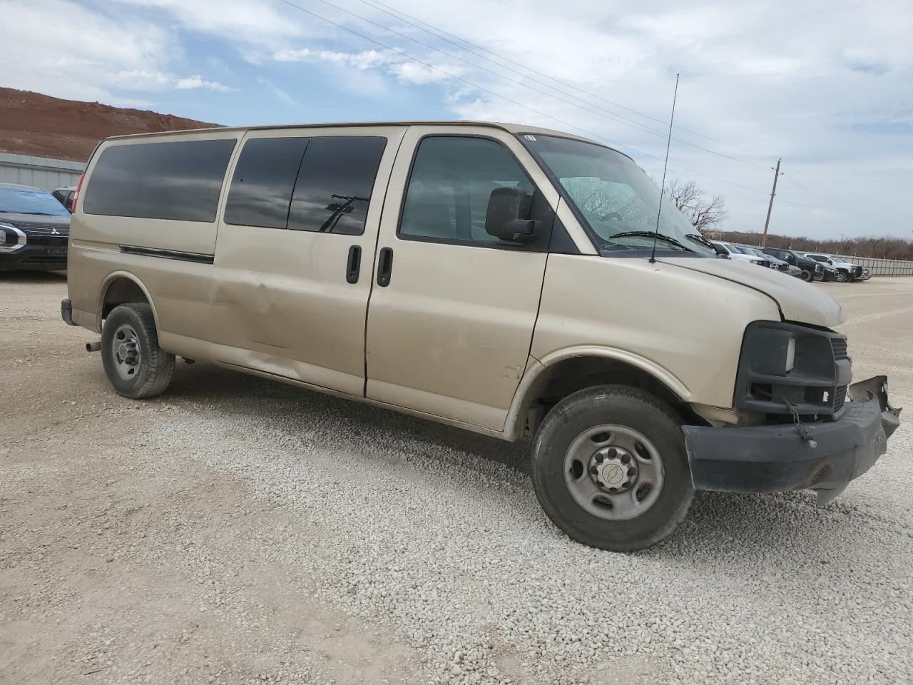 2013 CHEVROLET EXPRESS G3 - Фото 4