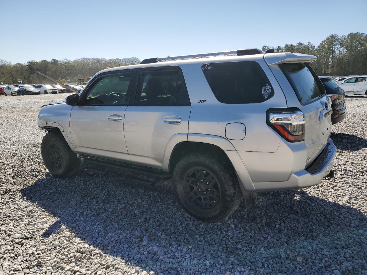 2022 TOYOTA 4RUNNER SR - Фото 2