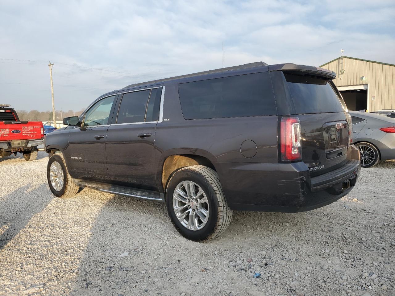 2016 GMC YUKON XL K - Фото 2