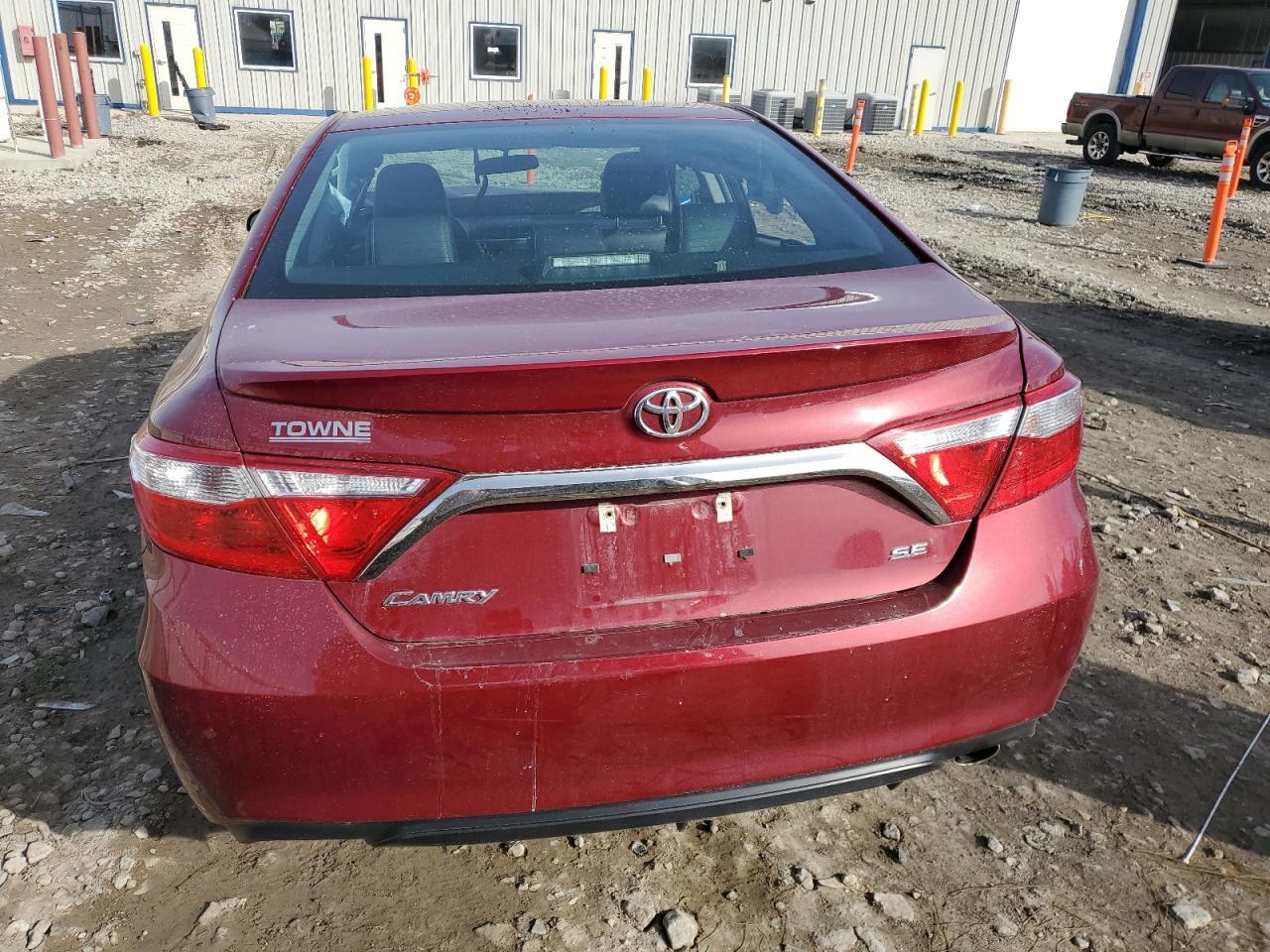 2017 TOYOTA CAMRY LE - Image 6