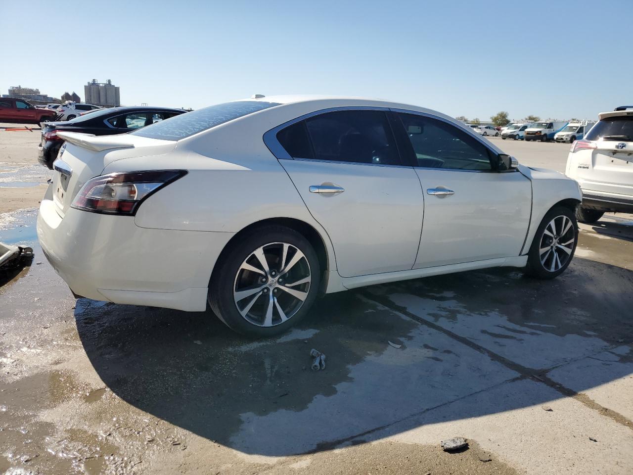 2013 NISSAN MAXIMA S - Фото 3