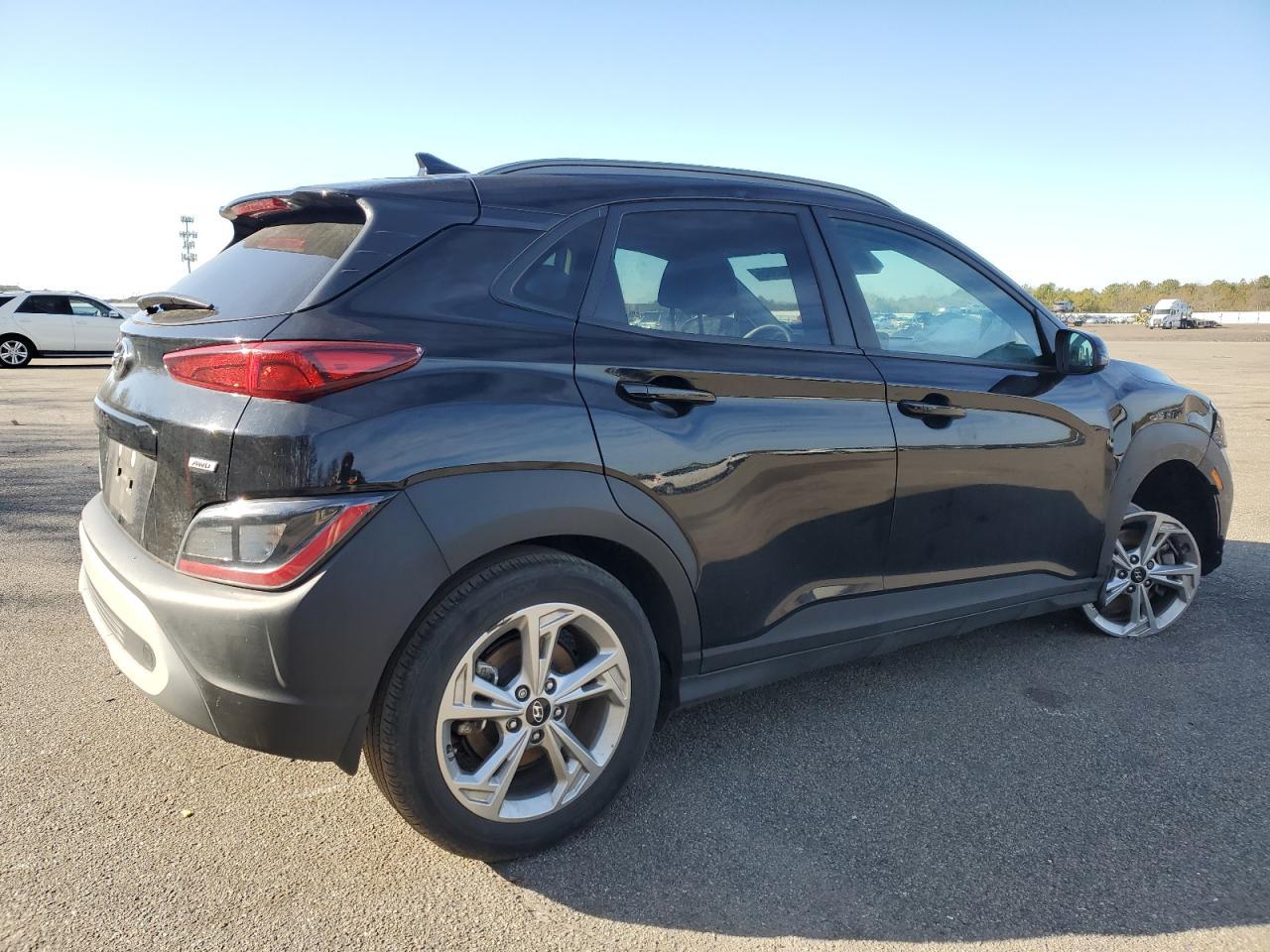2023 HYUNDAI KONA SEL - Фото 3