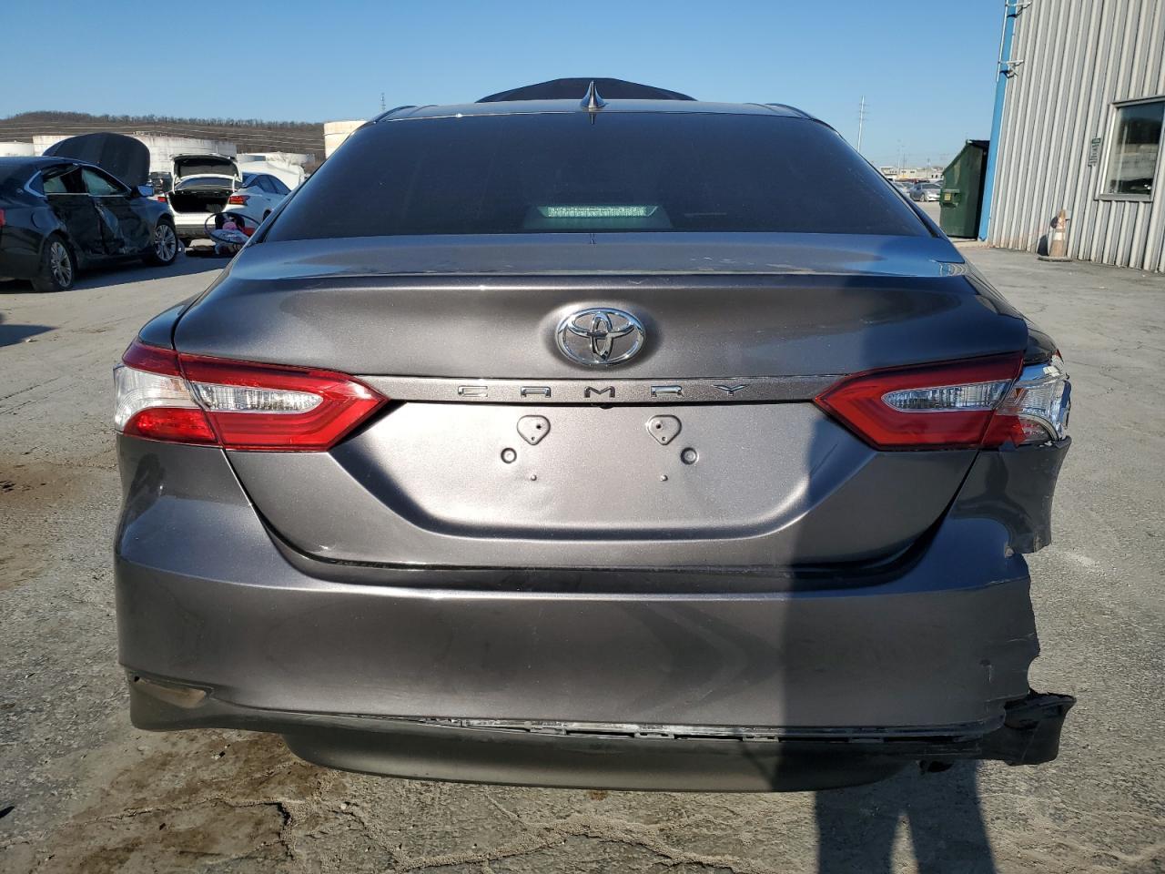 2020 TOYOTA CAMRY LE - Фото 6