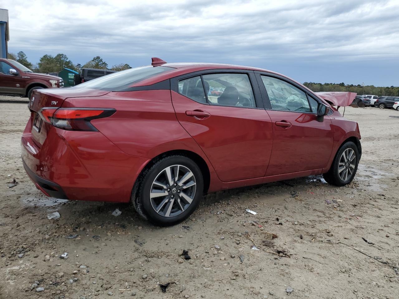 2021 NISSAN VERSA SV - Фото 3