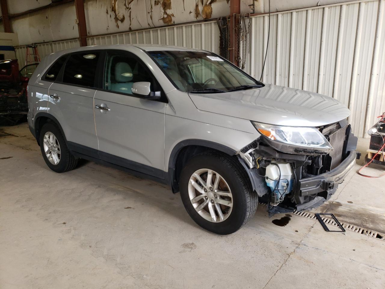 2015 KIA SORENTO LX - Image 4