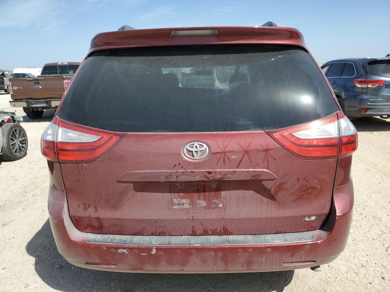 2015 TOYOTA SIENNA LE - Фото 6