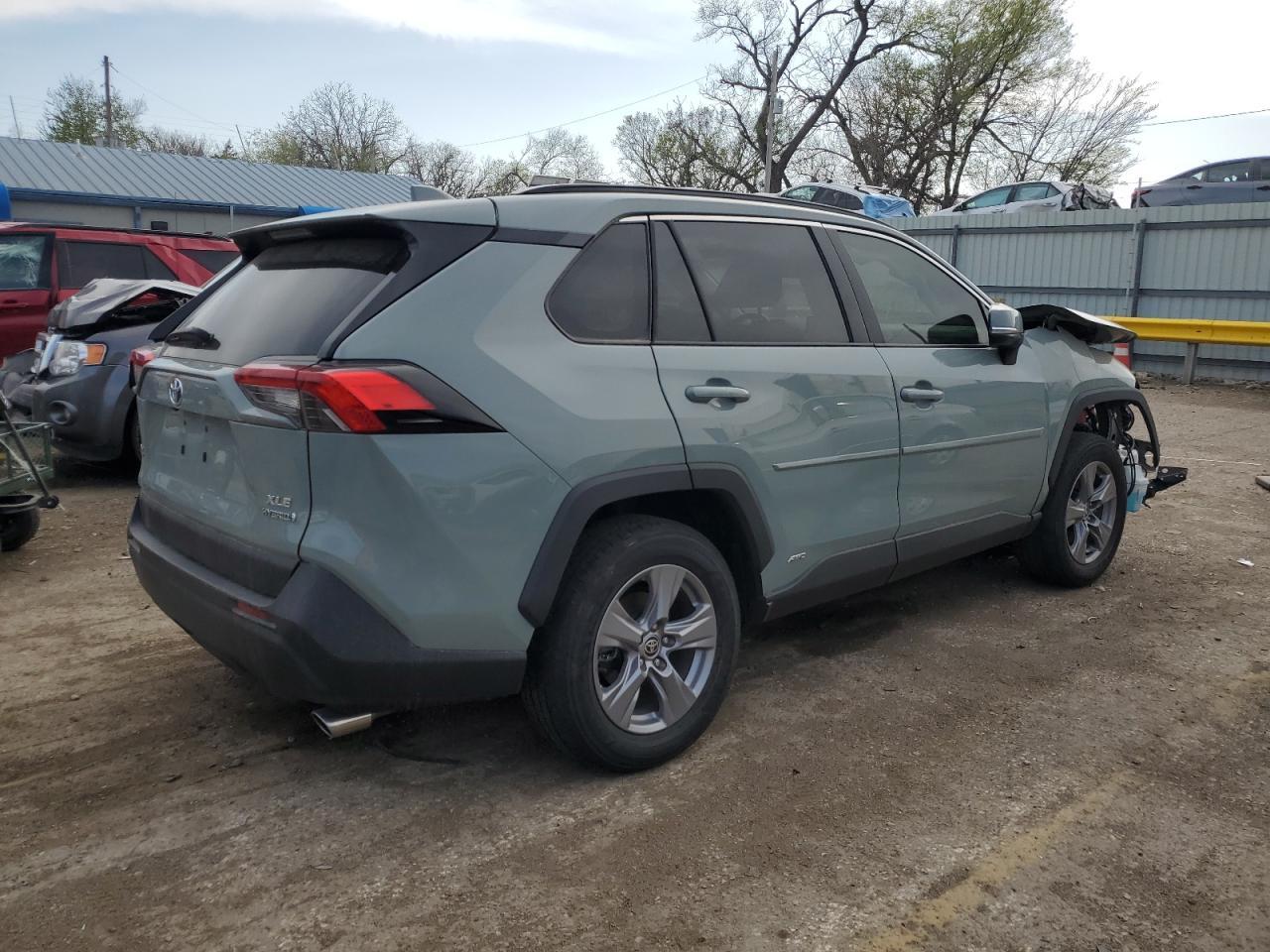2022 TOYOTA RAV4 XLE - Image 3