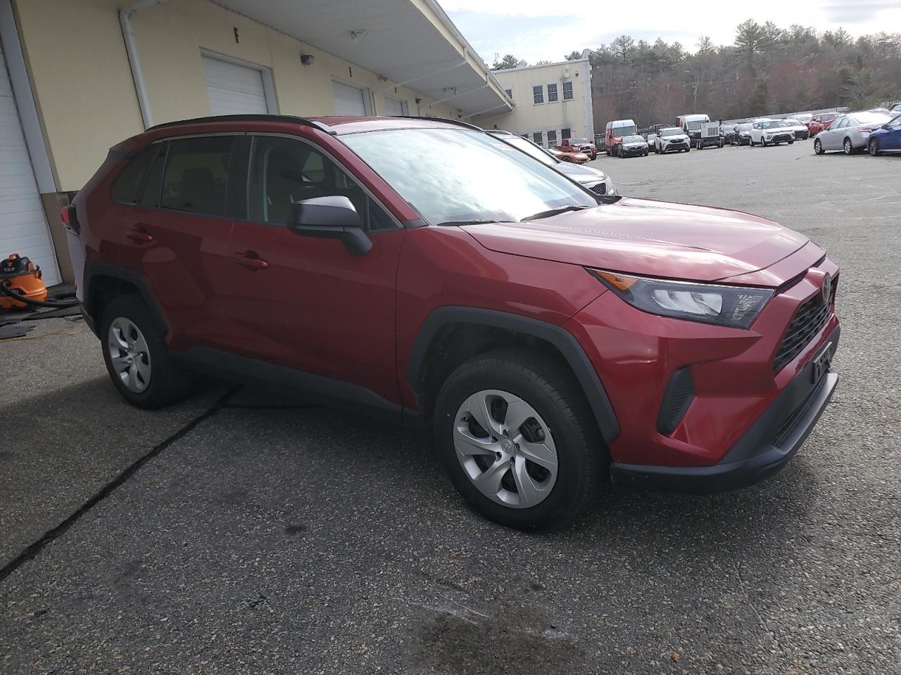 2021 TOYOTA RAV4 LE - Фото 4