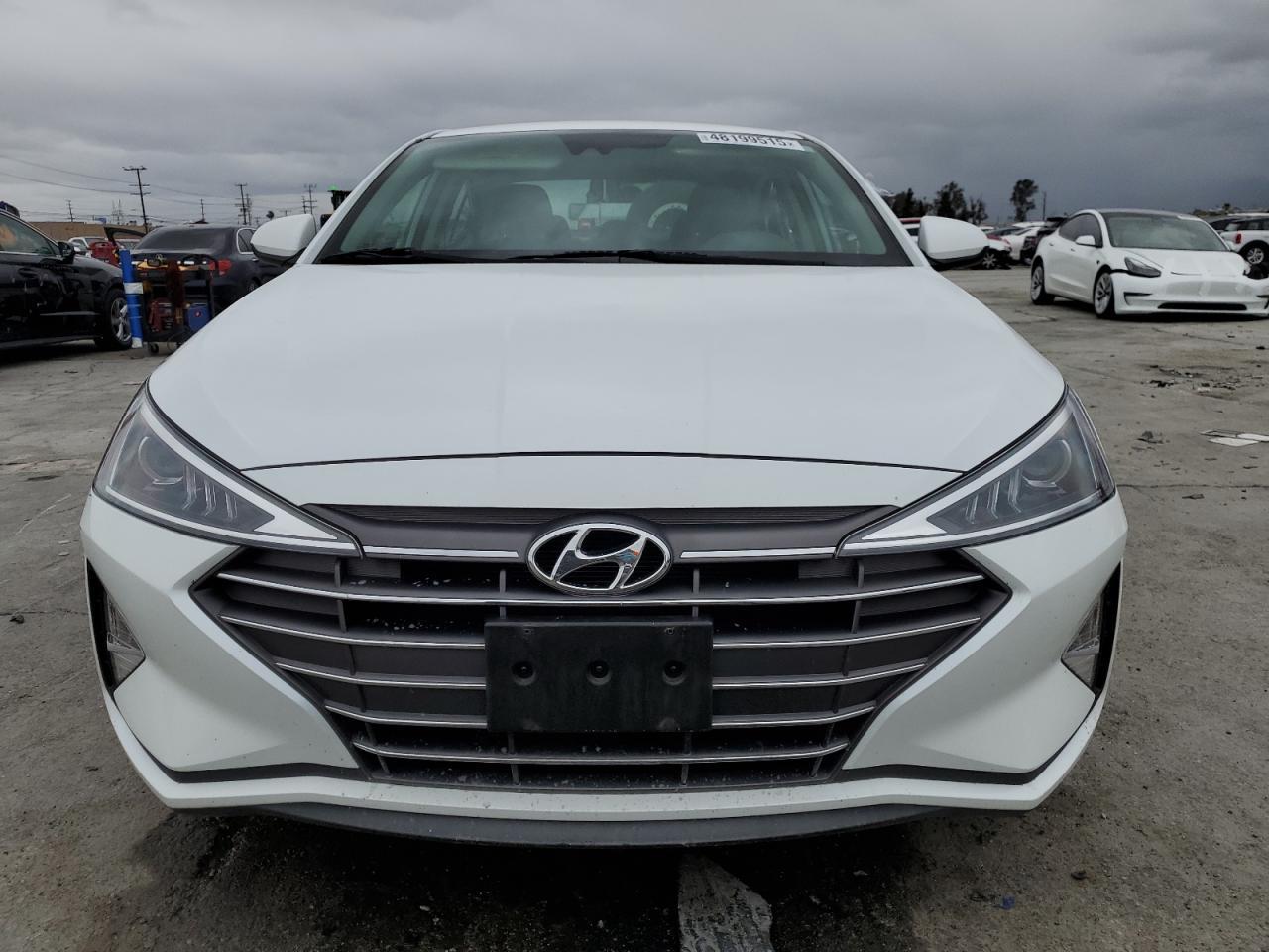 2019 HYUNDAI ELANTRA SE - Фото 5