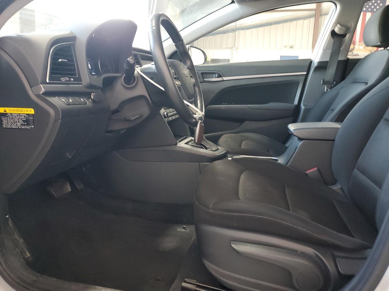 2018 HYUNDAI ELANTRA SE - Image 7