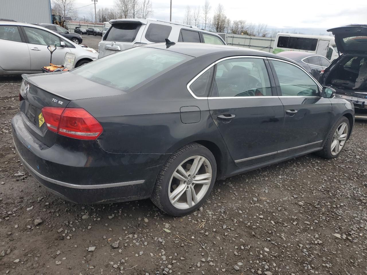 2013 VOLKSWAGEN PASSAT SE - Фото 3