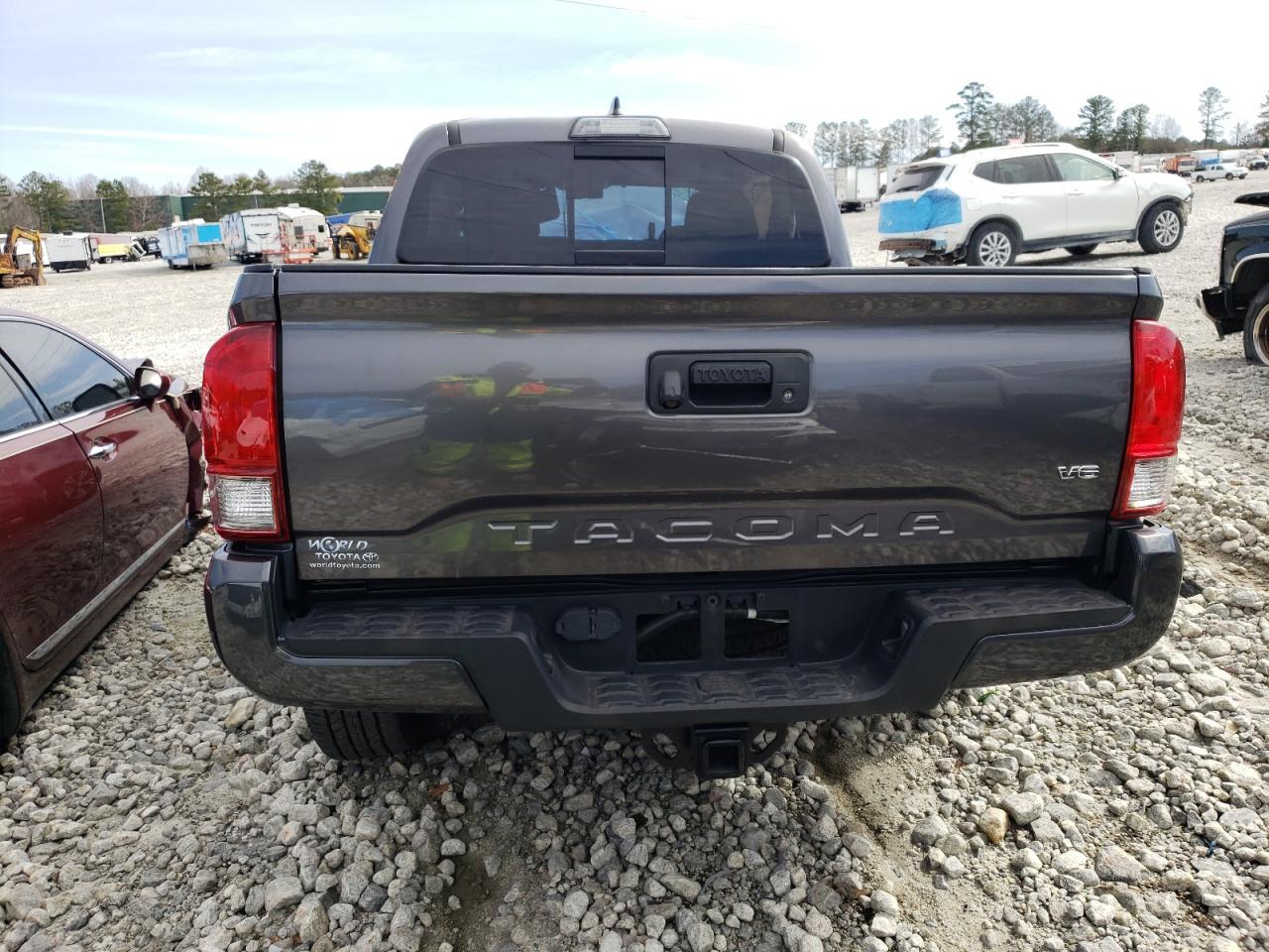 2017 TOYOTA TACOMA DOU - Фото 6