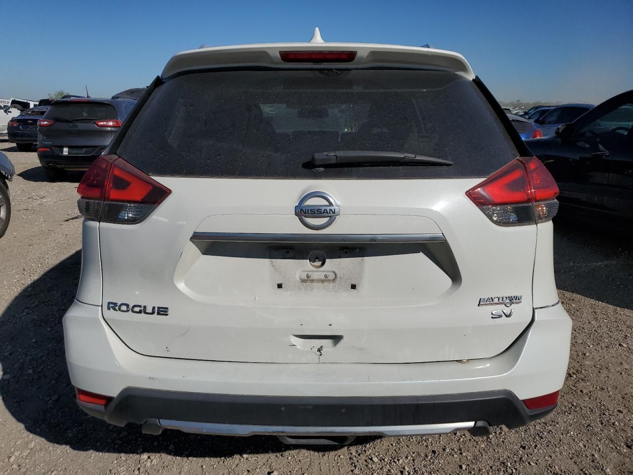 2017 NISSAN ROGUE S - Image 6