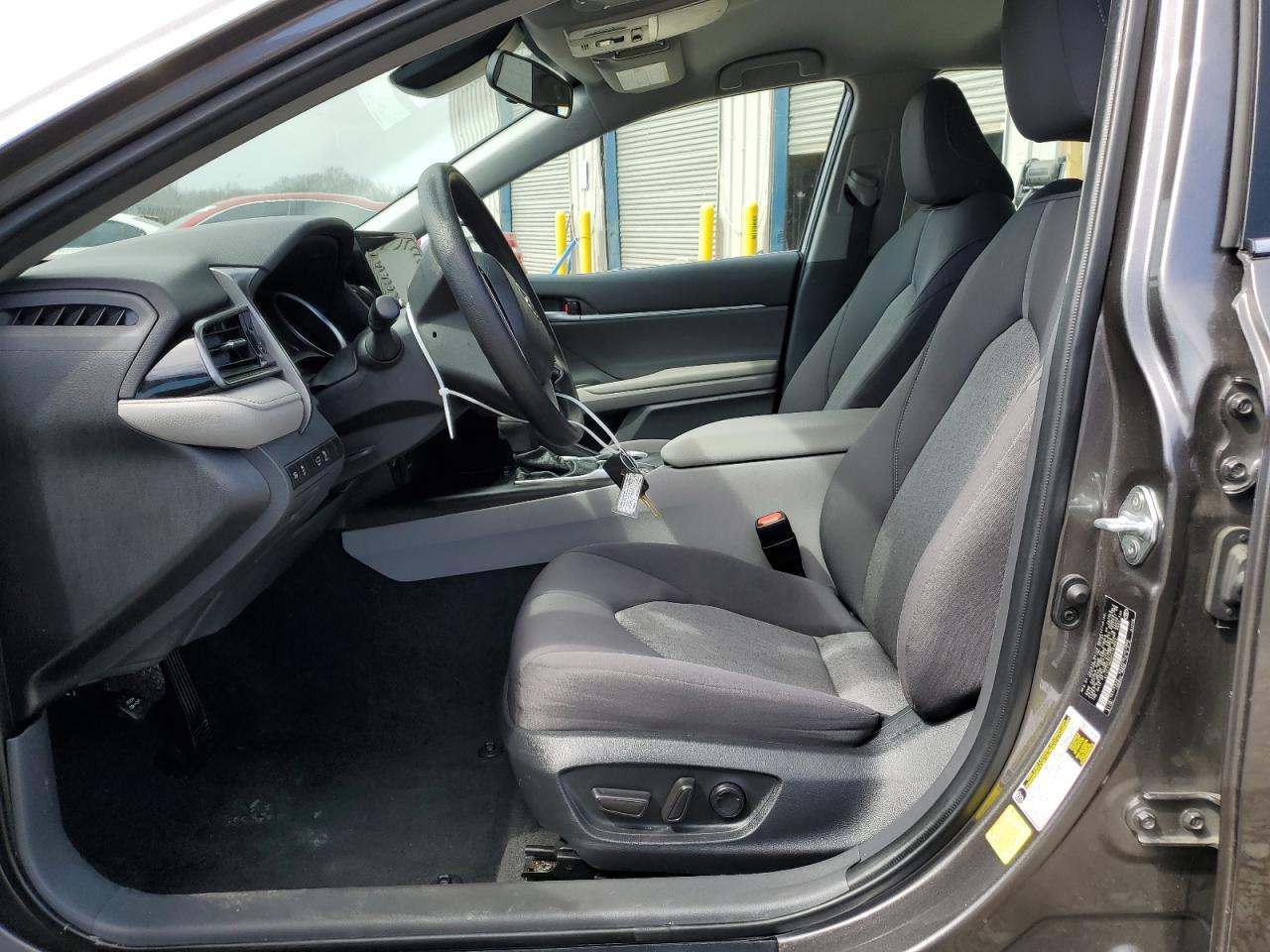 2023 TOYOTA CAMRY LE - Фото 7